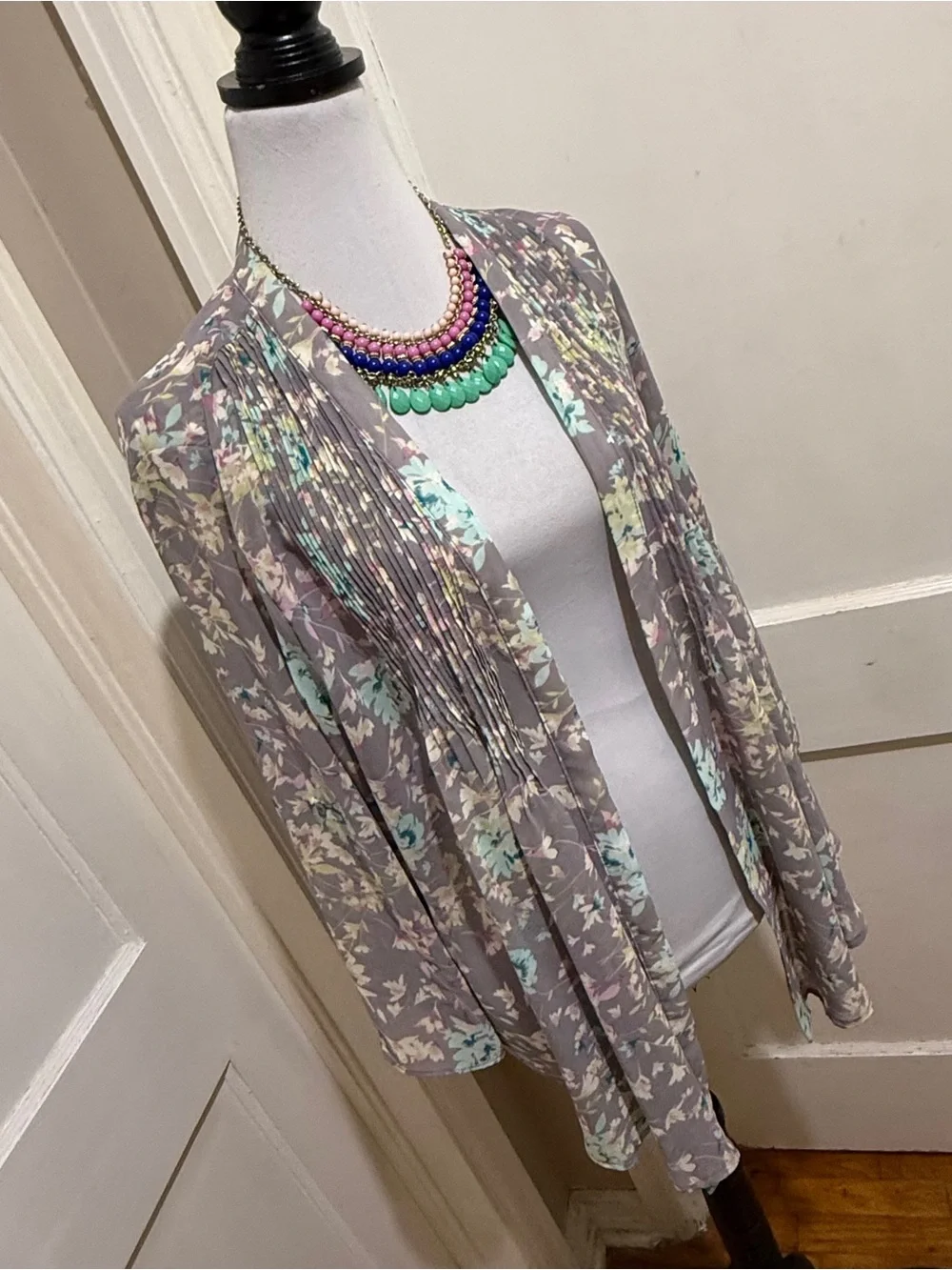 Lightweight Floral Draped shrug in Soft Gray and Mint